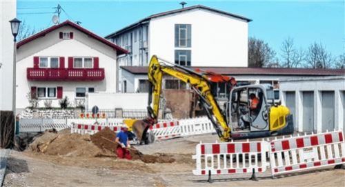 Die fast zweijährigen Arbeiten sind vorbei: Der Ortskern von Ampfing ist saniert.Foto  stn