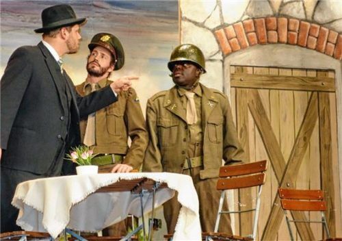 Die Grainbacher Theaterspieler beschäftigen sich in ihrem aktuellen Stück mit der Entwicklung der Gemeinde in den vergangenen sechs Jahrzehnten.Foto hö