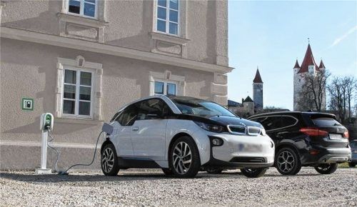 Die neue E-Ladestelle.Foto  Bauer