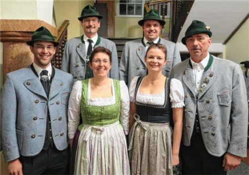 Die neugewählte Vorstandschaft. Foto re
