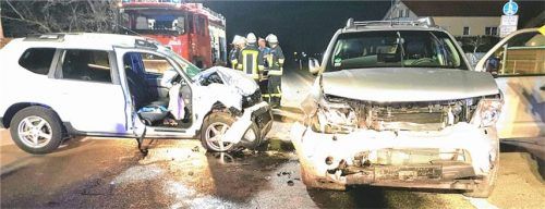 Drei Verletzte forderte gestern dieser Unfall am frühen Abend bei Waldering. Foto  reisner