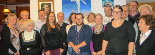 Edelweiß-Abzeichen in drei Farben für DAV-Treue