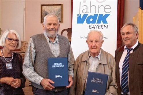 Ehrungen beim VdK: (von links) Kassierin Herta Chaloupka, die beiden „40-Jährigen“ Matthias Ertl und Norbert Steffen sowie Vorstand Walter Hindlinger.Foto krammer