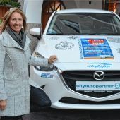 Ex-Skirennläuferin Michaela Gerg unterstützt OVB-Weihnachtsaktion