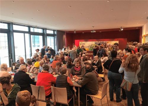 Familiengottesdienst: „Mit Heiligen durch den Advent“