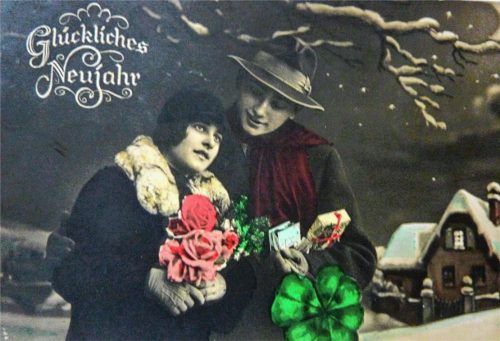 Farbtupfer in der Winternacht Verliebter: Rosenstrauß und Riesenkleeblatt, vierblättrig!Fotos gärtner