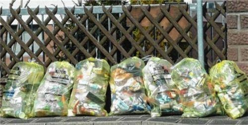 Fleißig gesammelt oder falsch gefüllt? Die gelben Säcke sorgen in Mühldorf für Diskussionen.