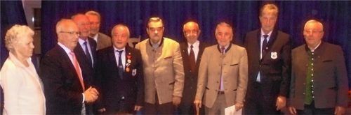 Franziska Herrmann, Zweiter Bürgermeister Anton Heindl, Gerhard Heisig, Horst Friedrich, Erster Vorstand Rudolf Hötzel, Norwin Lassal, Wilhelm Karl, Leopold Vogl, ZweiterVorstand Franz Polland, Karl Berndl.