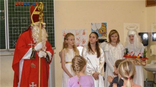 Hoher Besuch bei jüngsten Rotter Schülern