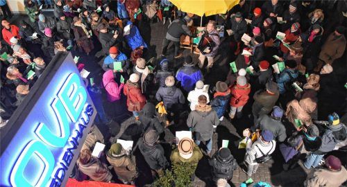 Hunderte von Musikbegeisterten verwandelten die Hafnerstraße wieder in eine Chorbühne. Fotos Schlecker