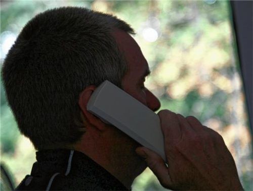 In erster Linie hören die Männer und Frauen der Telefonseelsorge zu: Es gelte, den Menschen nichts überzustülpen, sagt Andrea Fürnrohr, Dienststellenleiterin und Psychologin.Foto dpa