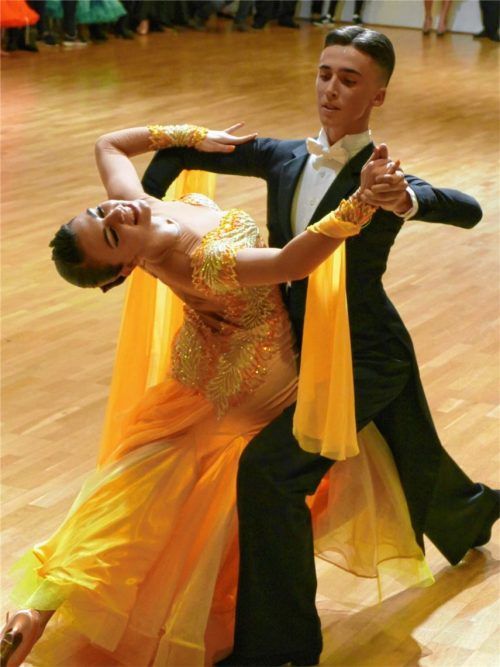 Kimberly Koparanova und Nedas Jonaitis bei der bayerischen Meisterschaft.Foto re