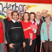 Kirchencafé spendet 400 Euro an Stiftung