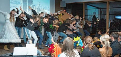 Neunte Klassen präsentierten Publikum ihre besten Projekte