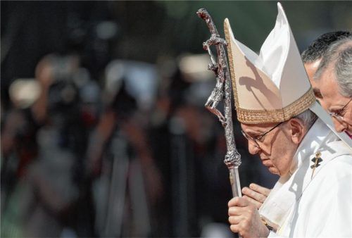 Papst Franziskus hat mit seinem Vorstoß zur Formulierung des „Vaterunsers“ eine Diskussion ausgelöst. Foto dpa