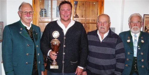 Stefan Lechner siegt beim Chieminger KSK-Vierkampf