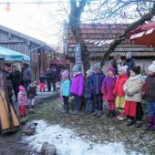 Stimmungsvolle Dorfweihnacht