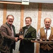 Meterbrettl als Symbol der Geselligkeit