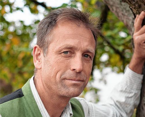 Überzeugungsarbeit: Hans Urban setzt sich ein, damit möglichst viele viel über den notwendigen Weg der Energiewende wissen. Foto  Günster