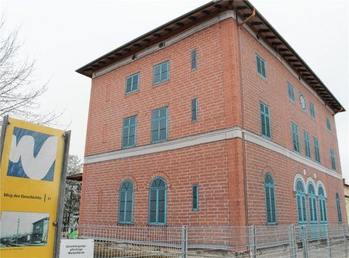 Vom alten Bahnhof zur Heilpädagogischen Tagesstätte: Projekt mit dem Franziskushaus in Au ist einen großen Schritt vorangekommen