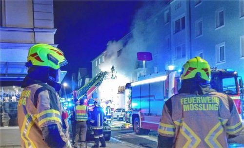 Wohnhausbrand in Mühldorf: Frau wird schwer verletzt