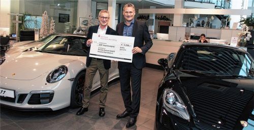5000 Euro von Porsche-Zentrum und Porsche-Club