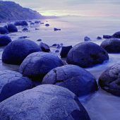 Versteinerte Fußbälle