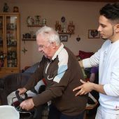 Beim Wickeln ist auch die Seele nackt