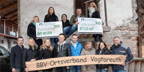 Bauernverband und Landjugend Vogtareuth zeigen Herz
