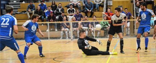 Chance für Pang im Spiel gegen Bad Endorf.