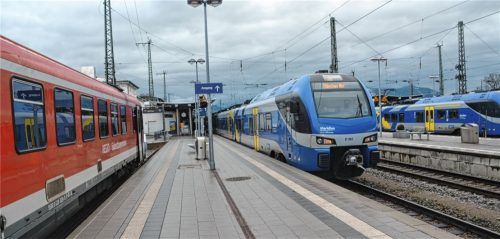 Der Rosenheimer Bahnhof ist eine zentrale Drehscheibe des ÖPNV in Stadt und Land.Foto Heise