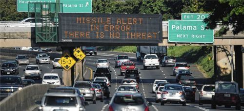 Entwarnung nach 38 Minuten Panik auf Hawaii: Ein Mitarbeiter löste offenbar den falschen Raketenalarm aus. Foto dpa