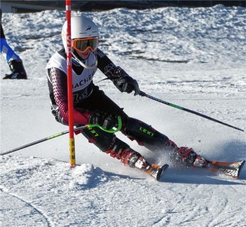 Judith Schmid vom SC Rosenheim führt nach den ersten zwei Kids-Cross-Rennen der Region 5 das Gesamtklassement der Mädchen U12 an. Schmid