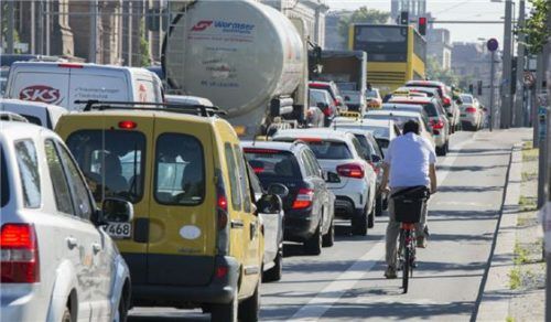Schneller in den Feierabend! Damit das gelingt, suchte die Initiative „Mobil gewinnt“ Ideen und Konzepte für einen stressfreien Arbeitsweg. Foto  mobil gewinnt