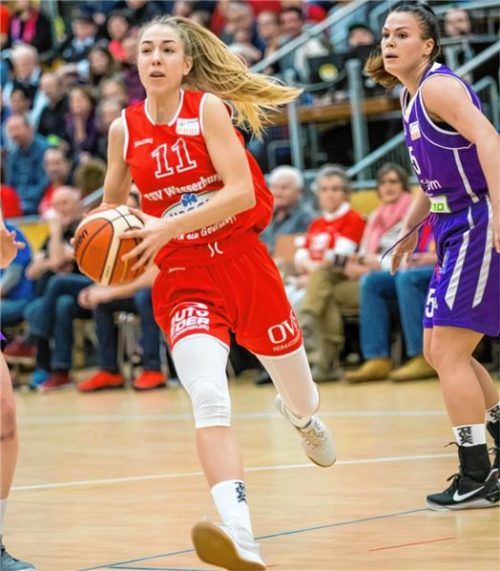 Sophie Perner ist mit ihren 17 Jahren schon ein fester Bestandteil im Kader des amtierenden deutschen Meisters Wasserburgs. Foto Brei