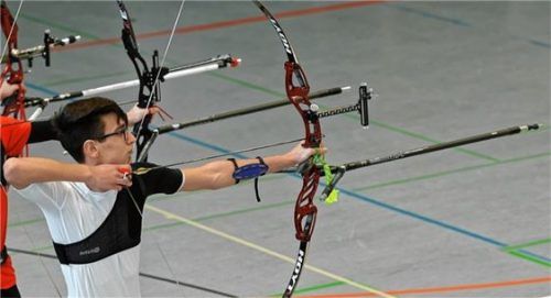 Tolgahan Dagli vom SV Pang wurde in der Jugendklasse Recurvebogen Dritter.