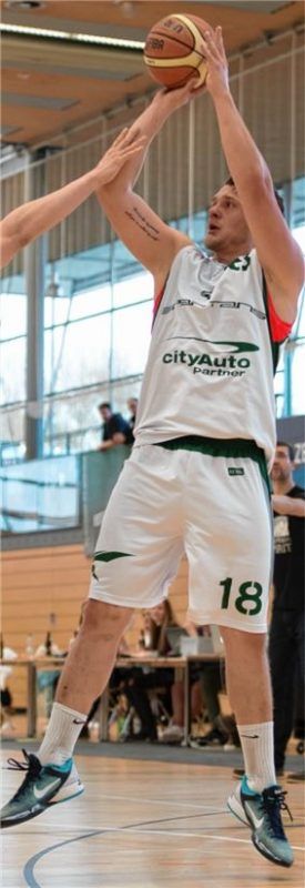 Auch Center Marco Lachmann konnte die erneute Niederlage für den SBR nicht verhindern. Foto  Burger