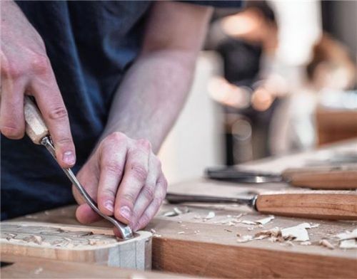 Auf der Internationalen Handwerksmesse können Besucher den Fachleuten über die Schulter schauen. Fotos re