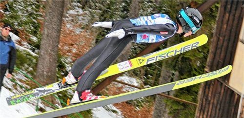 Beim DSV Schülercup landete Pirmin Kaiser vom WSV Oberaudorf in der Gesamtwertung der Spezialspringer der Klasse S12m auf Platz 13 und in der nordischen Kombination auf Rang zehn. Foto  Lotter
