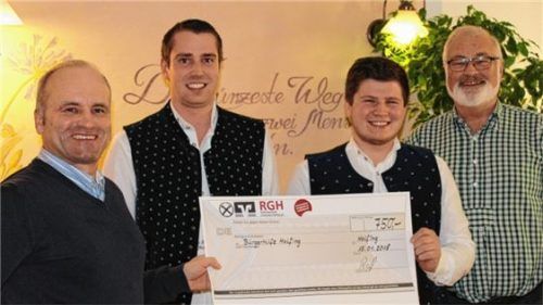 Burschen spenden an die Bürgerhilfe