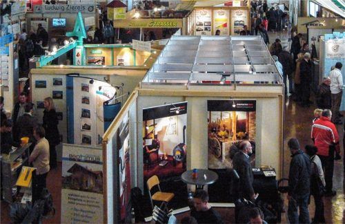 Die Baumesse bietet an diesem Wochenende eine ideale Plattform, um sich vor Ort zu informieren, zu vergleichen und Fragen direkt mit Fachleuten der verschiedensten Gewerke abzuklären.