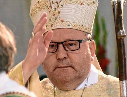 Einen Vorstoß für eine Debatte über die Segnung gleichgeschlechtlicher Paare hat der Osnabrücker Bischof Franz-Josef Bode gemacht. Foto Archiv/dpa