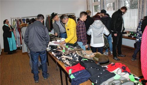 Großes Interesse an Zweithand-Trachtenmarkt