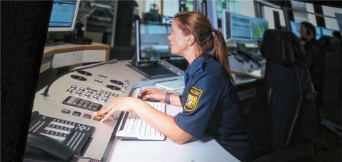 Handschellen klicken bei Weltkinopremiere