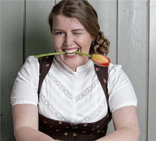 Kabarettistin Franziska Wanninger tritt am 8. März, dem Internationalen Frauentag, in Rosenheim auf. Foto re