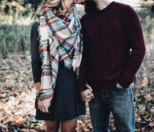 Ob Rosen, Schokolade, Schmuck oder eine andere Kleinigkeit: am Valentinstag feiern Verliebte ihre Beziehung. Foto pixabay.com/akz-o