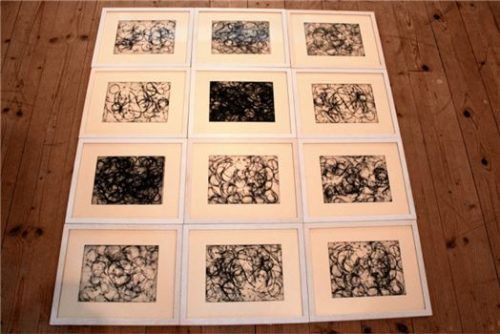 Raimund Reiter: „Gummispiele“, zwölfteilig, 2014, Strichätzung, Aquatinta, je 14 mal 20 Zentimeter.