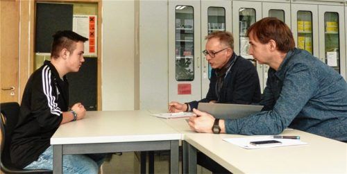 Schüler probten den Ernstfall: Vorstellungsgespräche mit echten Personalleitern