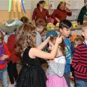 Spiele und Musik, Krapfen und Limo für die Ganztagsklassen