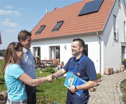 Trautes Heim, Glück allein: Vor allem braucht es zum Hausbau erfahrene Fachkräfte, und die scheinen dem heimischen Baugewerbe auszugehen. Foto dpa